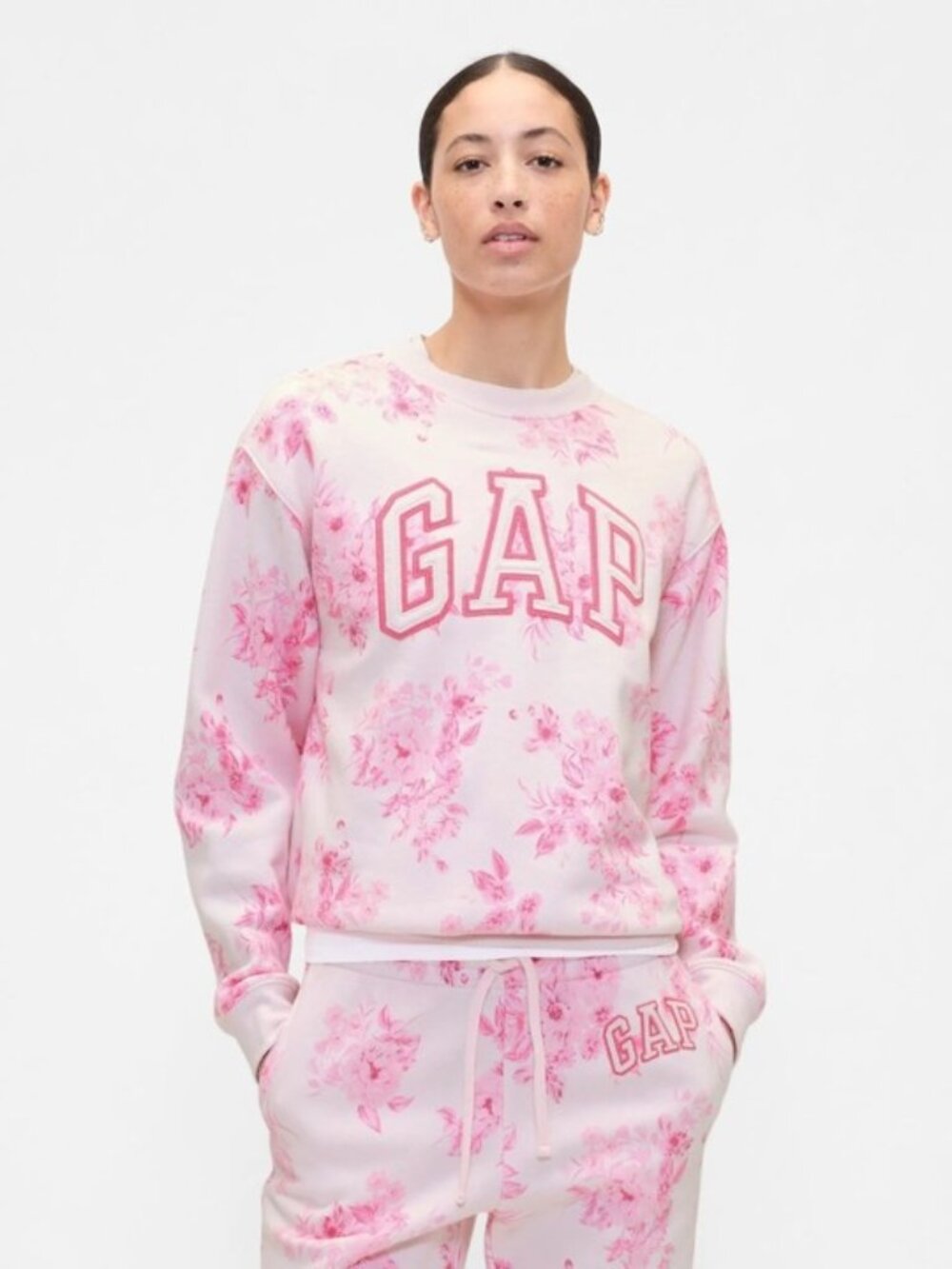 GAP NWT Floral Logo Sweatshirt Size M